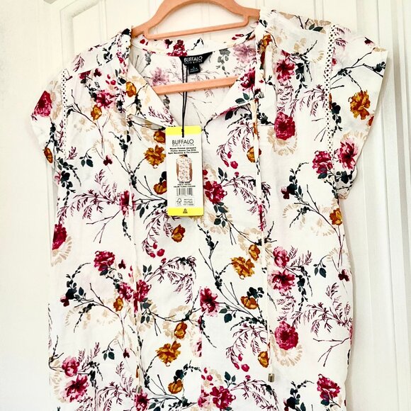 NWT Buffalo David Bitton Floral Print Flutter sleeve Tie Neck Jacquard Blouse - Picture 5 of 10